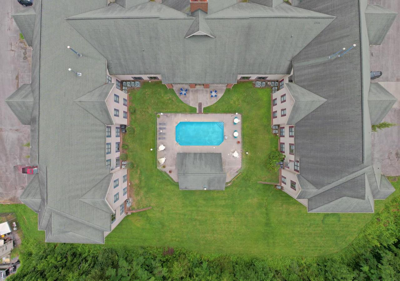 All Season Suites Pigeon Forge Exterior photo