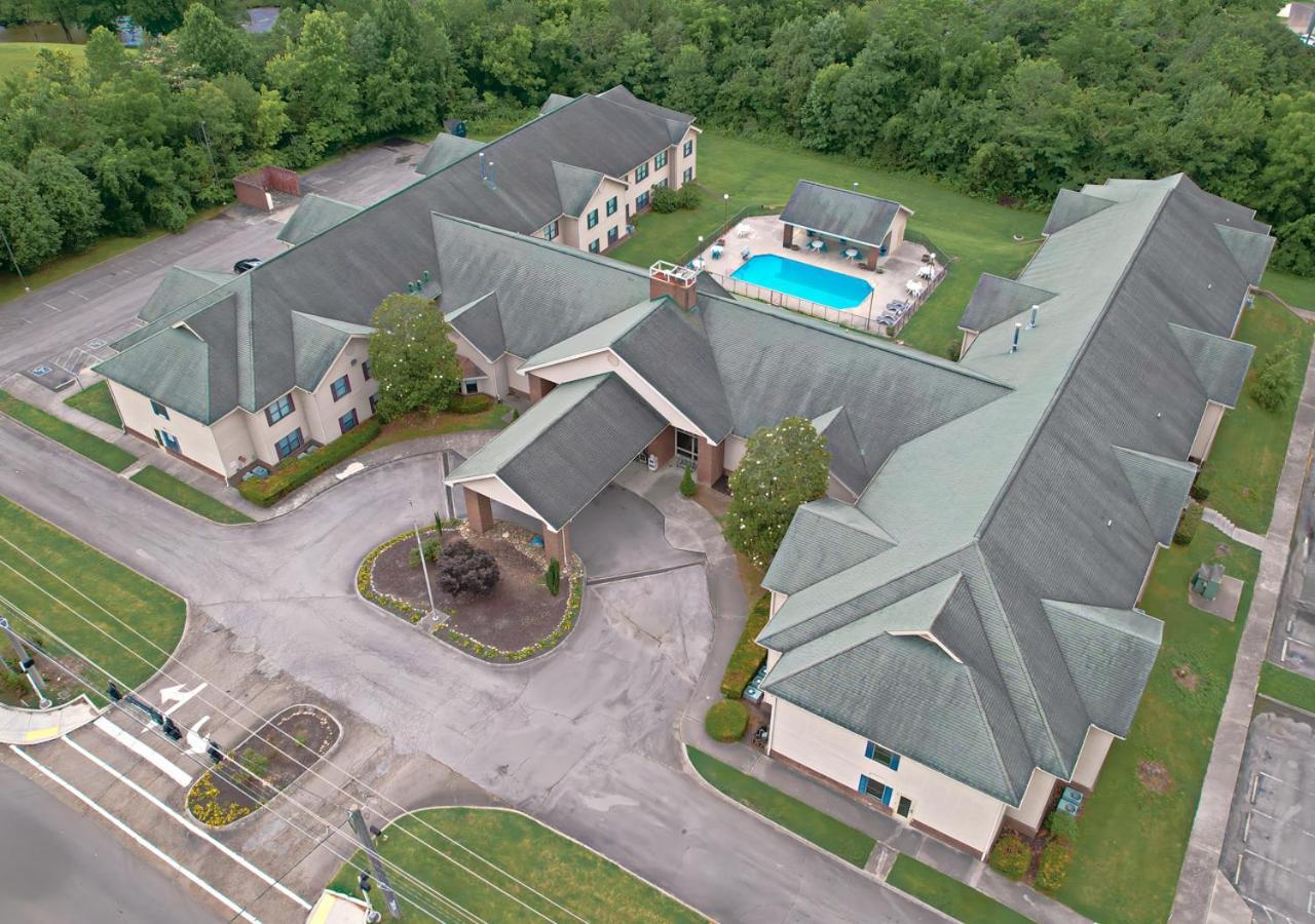 All Season Suites Pigeon Forge Exterior photo
