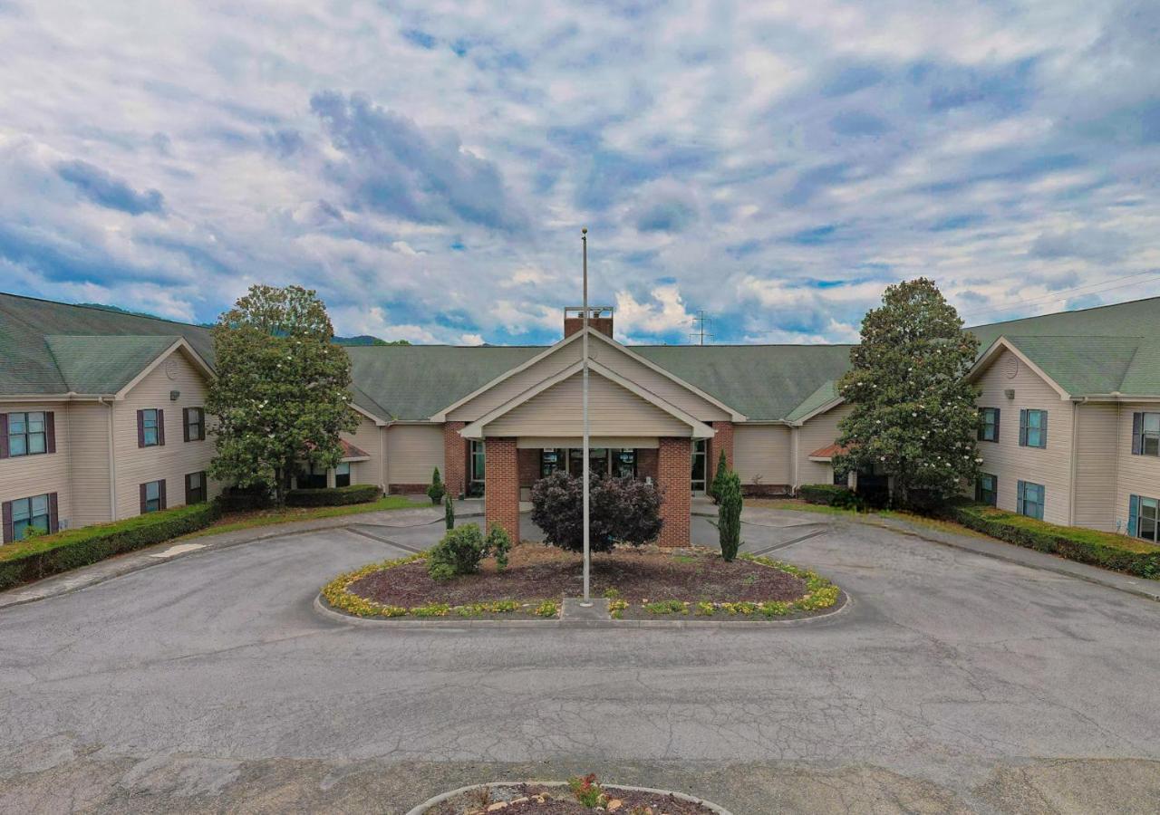 All Season Suites Pigeon Forge Exterior photo
