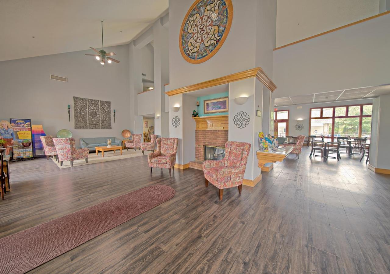 All Season Suites Pigeon Forge Exterior photo